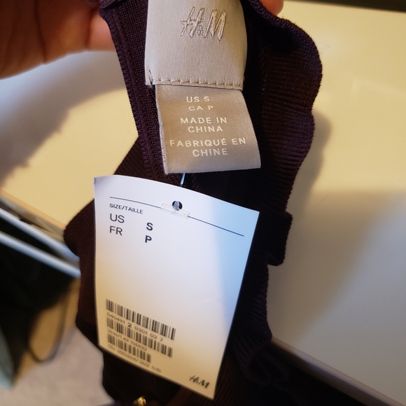 H&M Pleated Skirt Dress - Picture 5 of 5